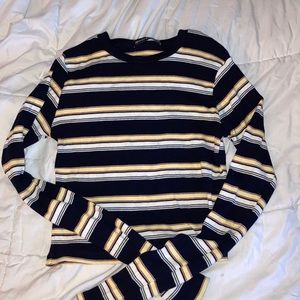 long sleeve brandy melville crop top